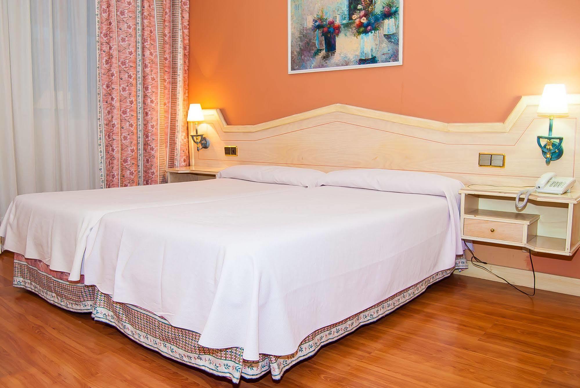 Hotel Ana Maria à Grenade Extérieur photo