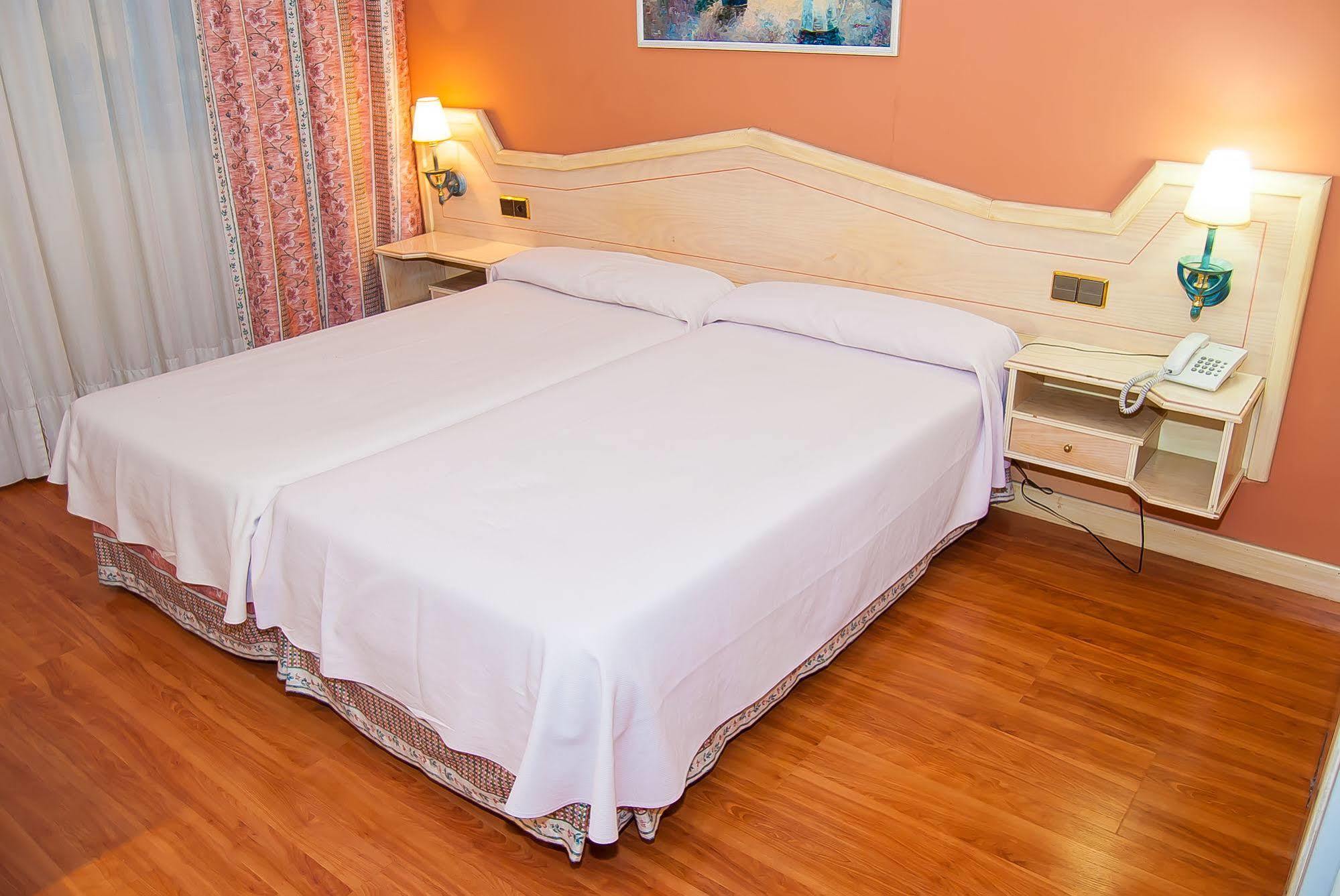 Hotel Ana Maria à Grenade Extérieur photo