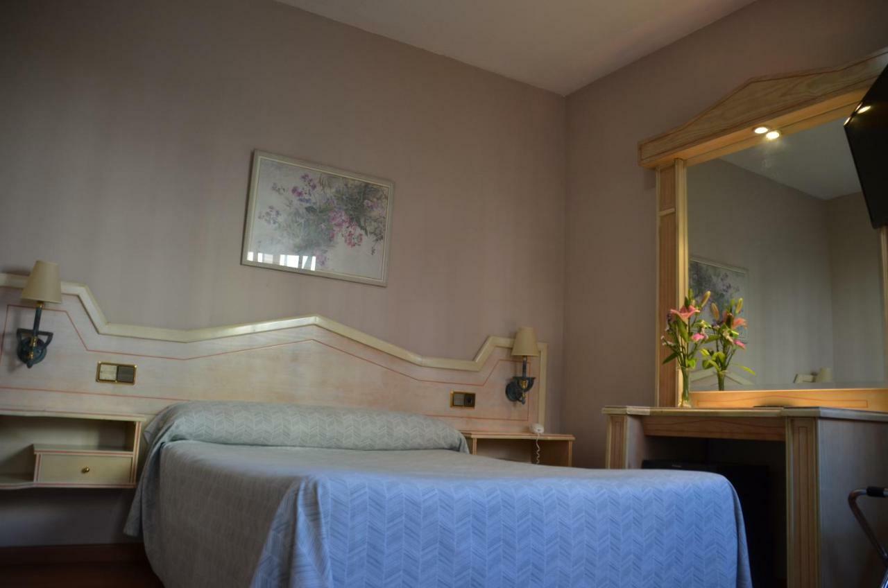 Hotel Ana Maria à Grenade Extérieur photo